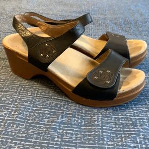 Black Dansko Sandals size 38